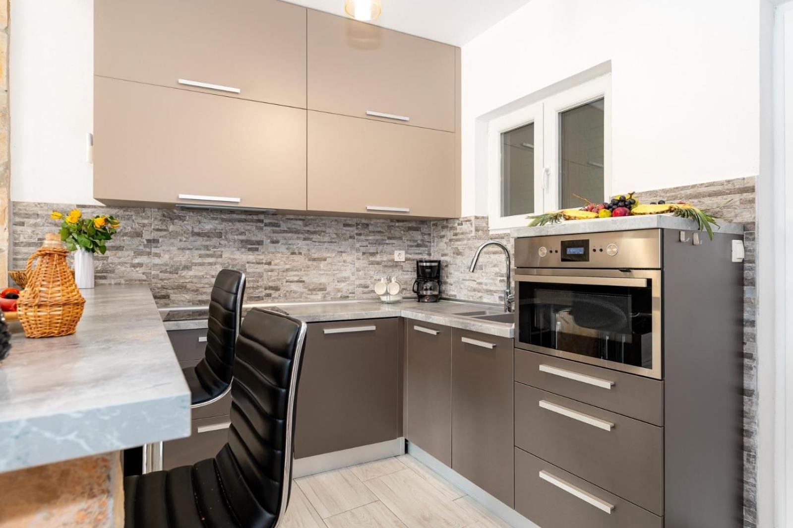 Villa Oaza Primosten With Heated Pool Bagian luar foto