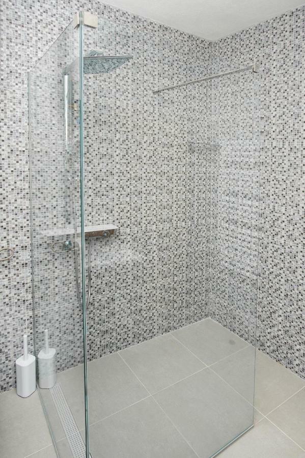 Villa Oaza Primosten With Heated Pool Bagian luar foto