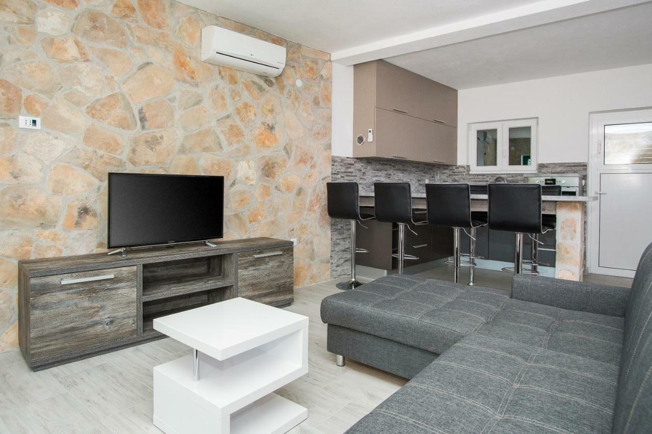 Villa Oaza Primosten With Heated Pool Bagian luar foto